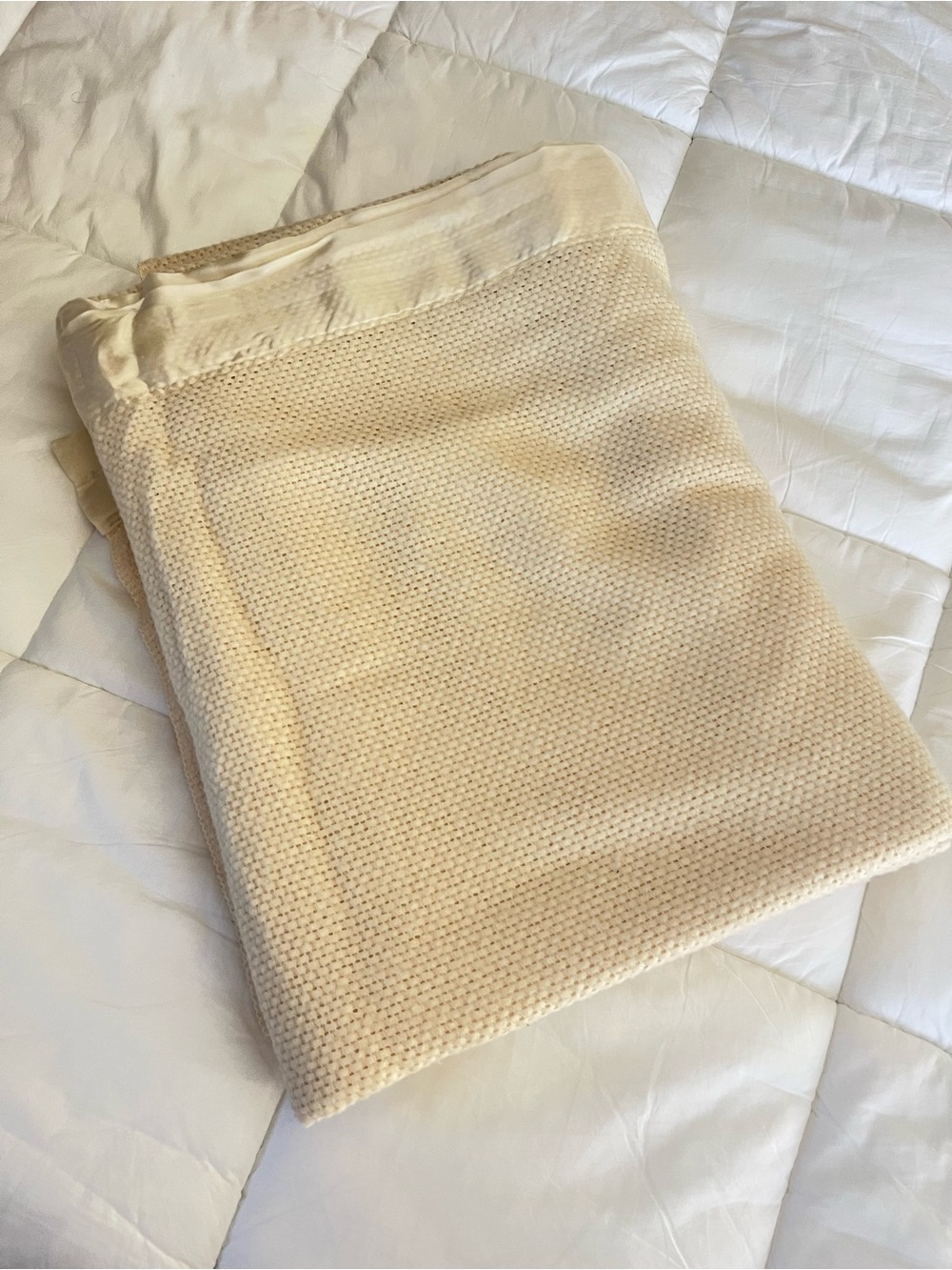 Ralph Lauren Acrylic Blanket Ivory Waffle 66x90 Satin Trim Twin Made in USA